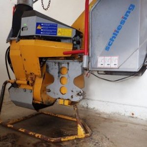 foto wood chipper hydr.front max 13cm (to M26-31 etc)